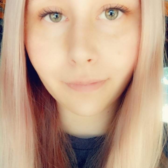 Meet your Posher, Sheena - Picture 3 of 16